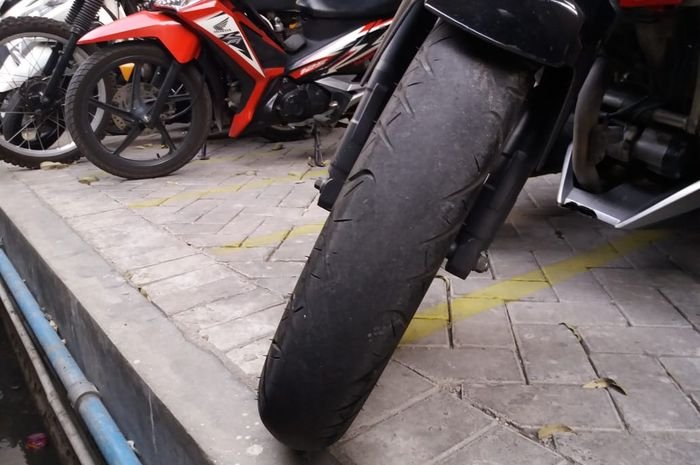 Baru Tahu, Tiap 3 Tahun Harus Ganti Ban Motor! Ternyata Ini Alasannya